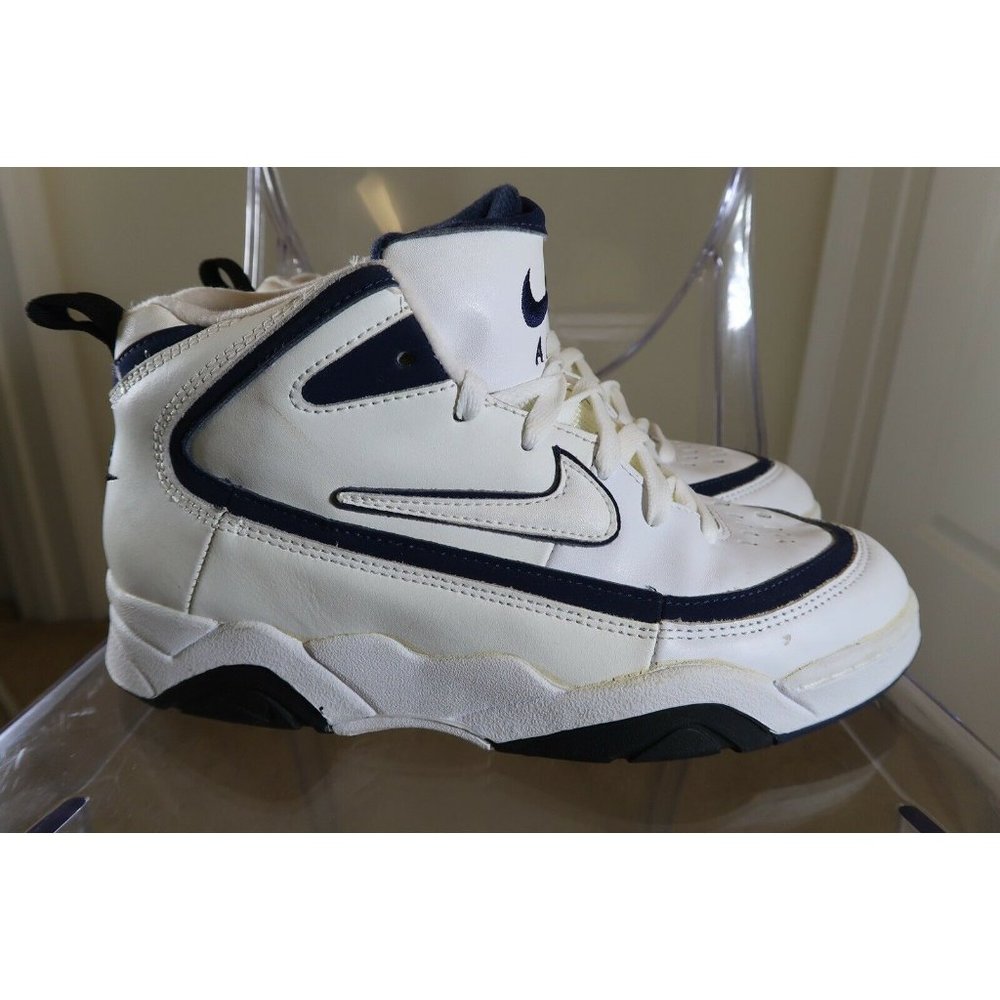 Vintage Nike Mens Sz 9.5 White Blue Nike Air Athletic Trainers Shoes